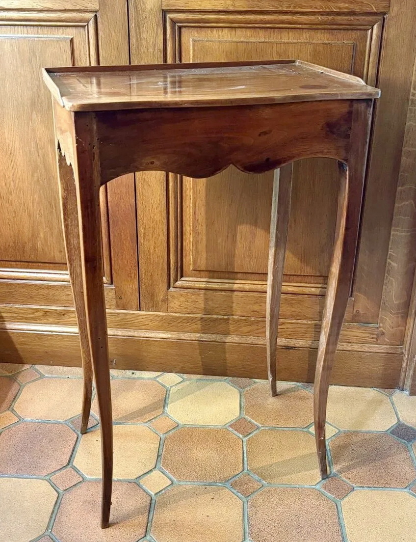 A French 'Cabaret' Table